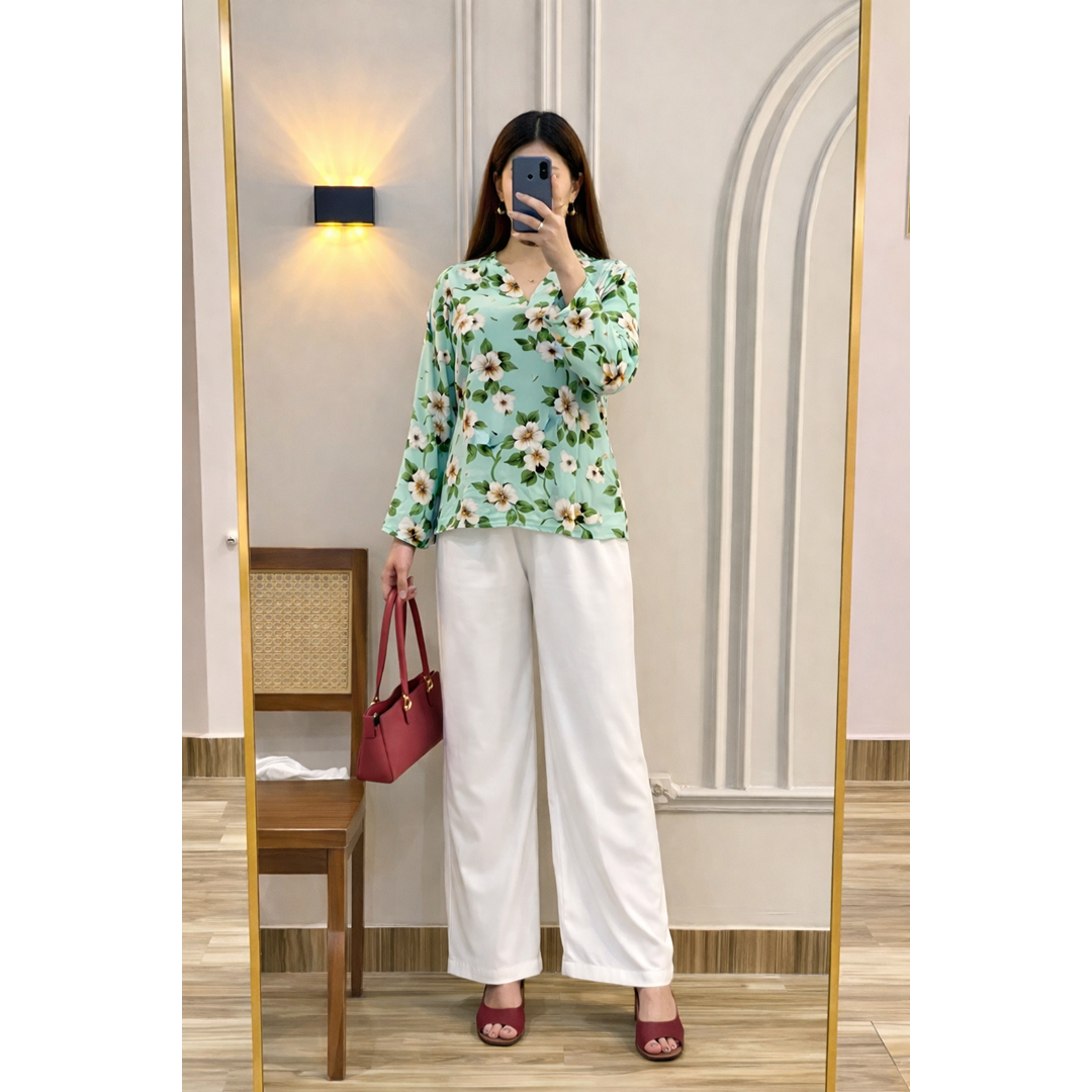 Flora Vibe Edit – Printed Chic Top with Trouser