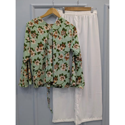 Flora Vibe Edit – Printed Chic Top with Trouser