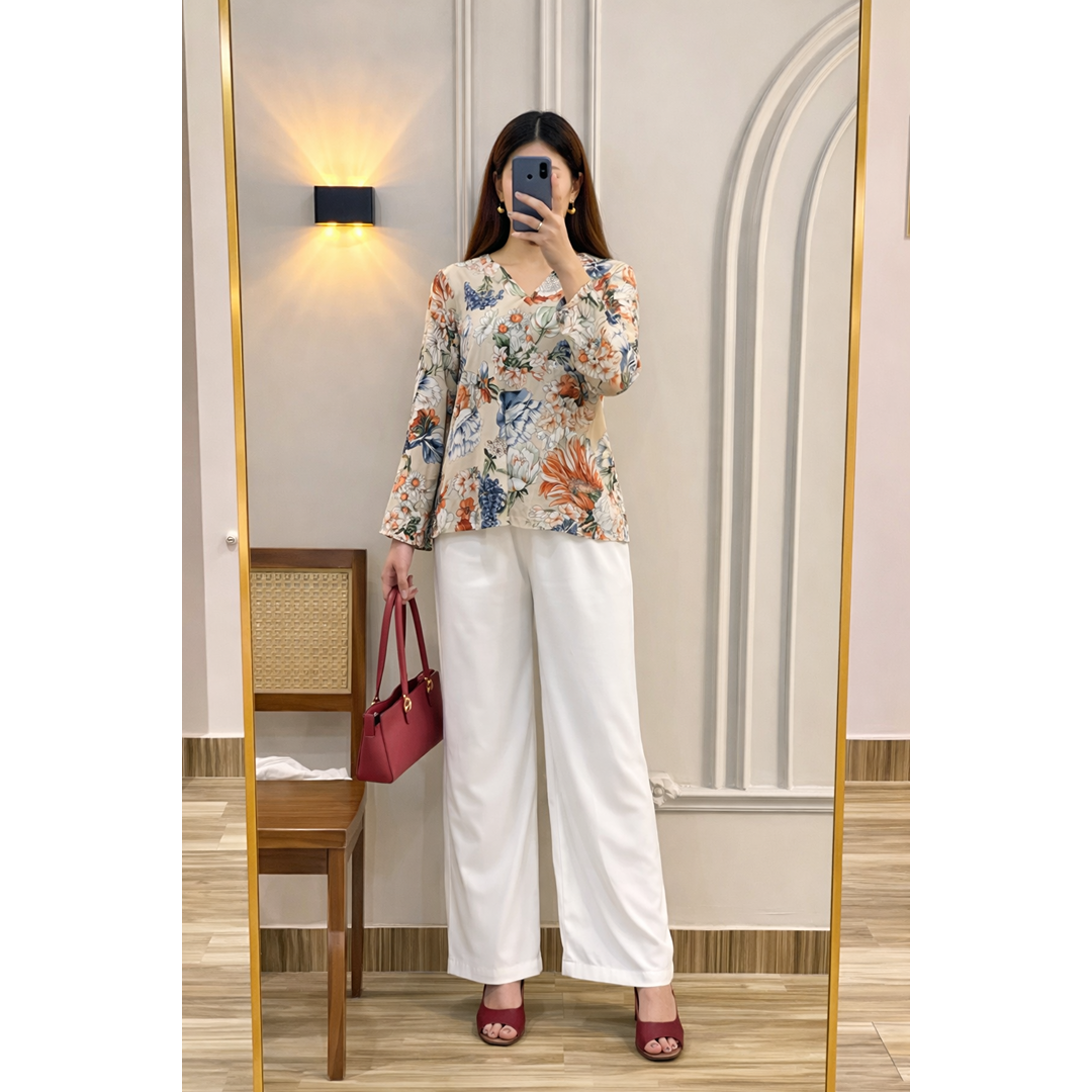 Flora Vibe Edit – Printed Chic Top with Trouser