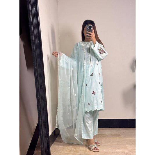 Aira Mint – 3 Piece Embroidered Suit