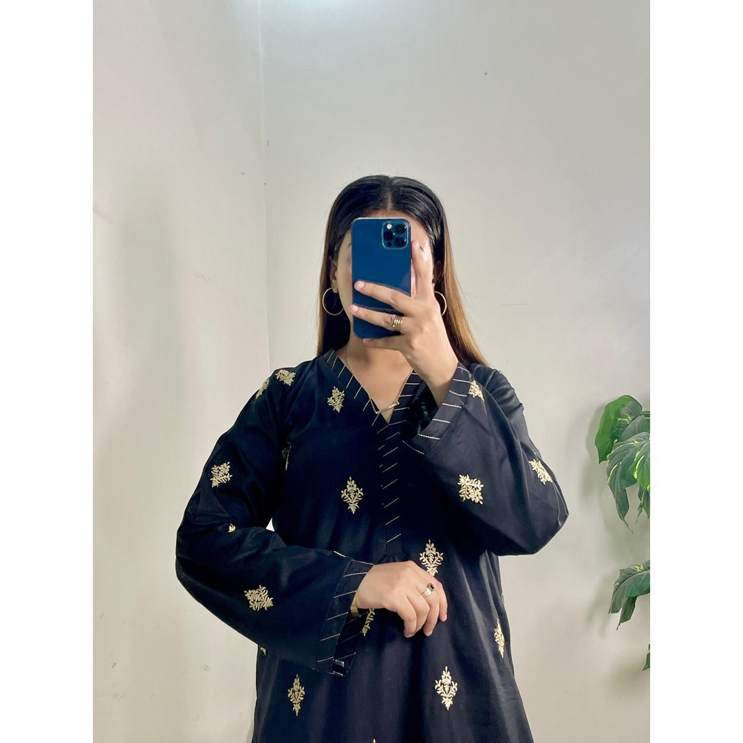 Zaria Noir – 3 Piece Embroidered Suit