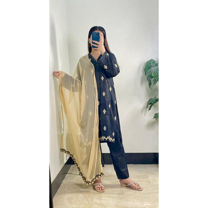 Zaria Noir – 3 Piece Embroidered Suit