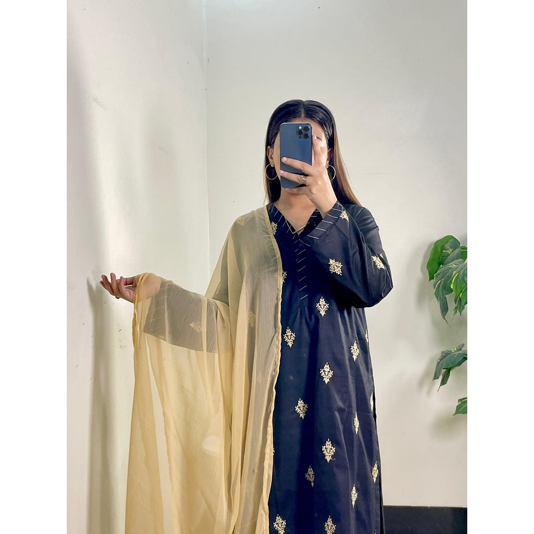 Zaria Noir – 3 Piece Embroidered Suit
