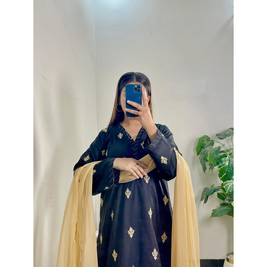 Zaria Noir – 3 Piece Embroidered Suit