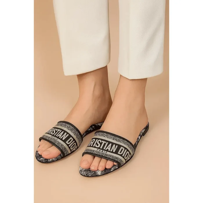 CHRISTIAN DIOR PARIS DWAY SLIDES – BLACK PRINTED