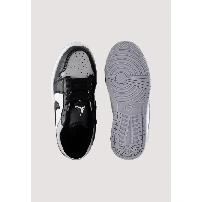 AIR JORDAN 1 LOWS LIGHT SMOKE GREY TOE WOMENS
