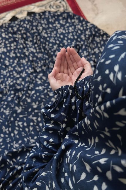 NAMAZ CHADER WITH SLEEVES (NAVY BLUE)